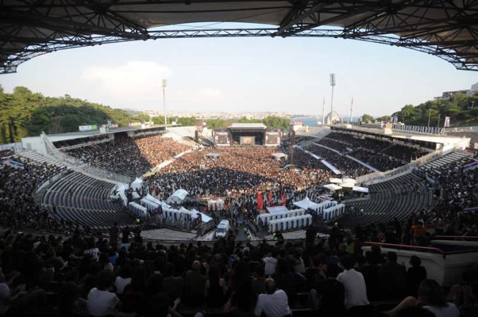 BJK_2inonu_stadium_istanbul_sonisphere 27_06_2010